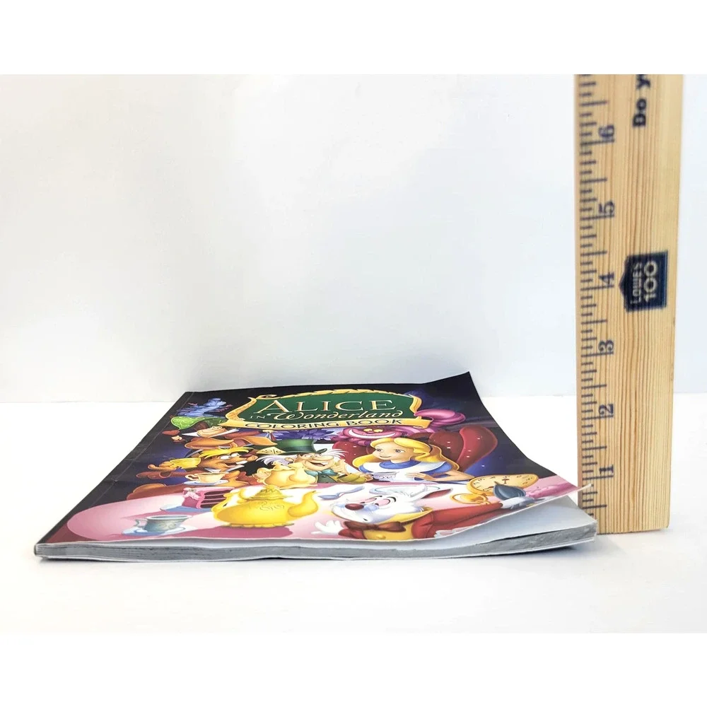 Alice In‎ Wonderland Coloring Book Lewis Carroll Purple Paperback Fantasy